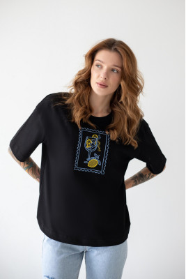 Футболка жіноча